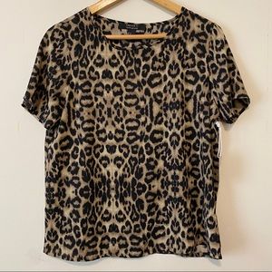 Forever 21 cheetah print T-shirt flowy date night casual cute tops